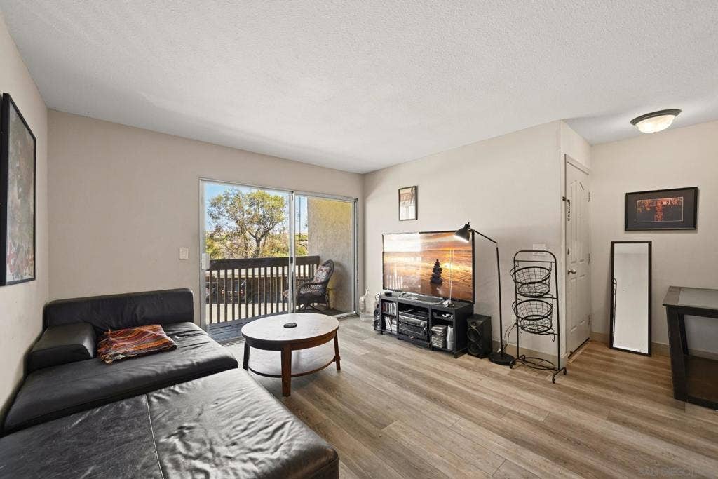 432 Edgehill Ln., #120, Oceanside, CA 92054 432 Edgehill Ln., #120, Oceanside, CA 92054