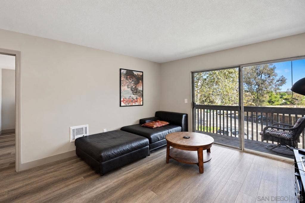 432 Edgehill Ln., #120, Oceanside, CA 92054 432 Edgehill Ln., #120, Oceanside, CA 92054