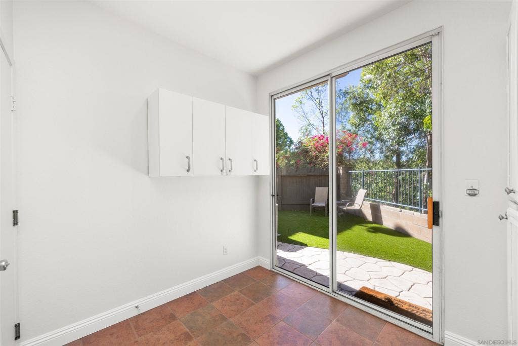 10827 Caminito Arcada, San Diego, CA 92131 10827 Caminito Arcada, San Diego, CA 92131