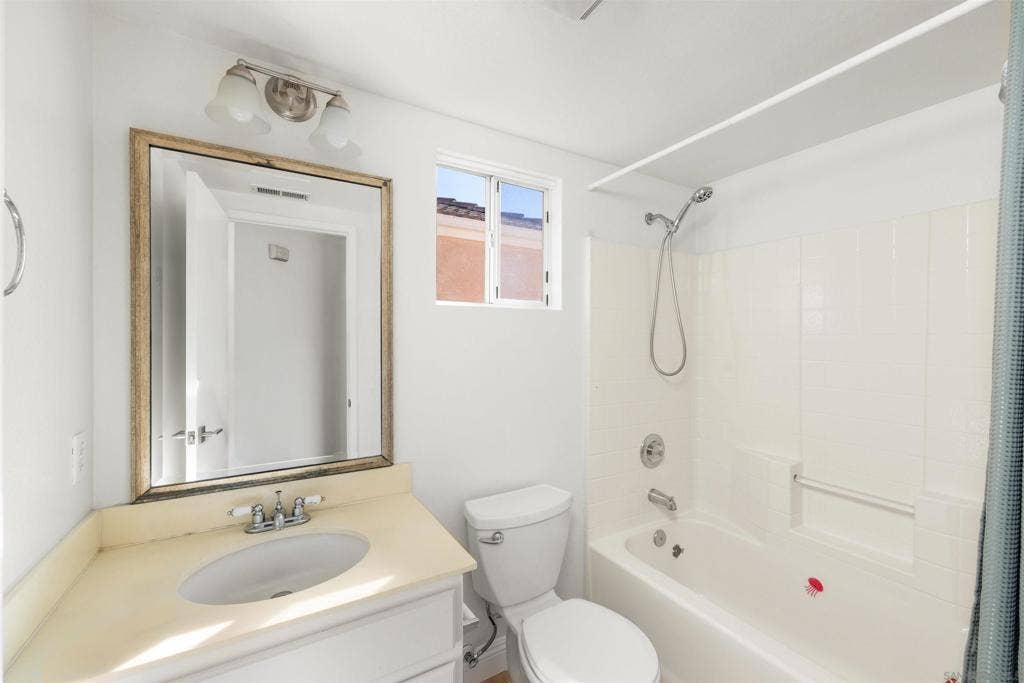 10827 Caminito Arcada, San Diego, CA 92131 10827 Caminito Arcada, San Diego, CA 92131