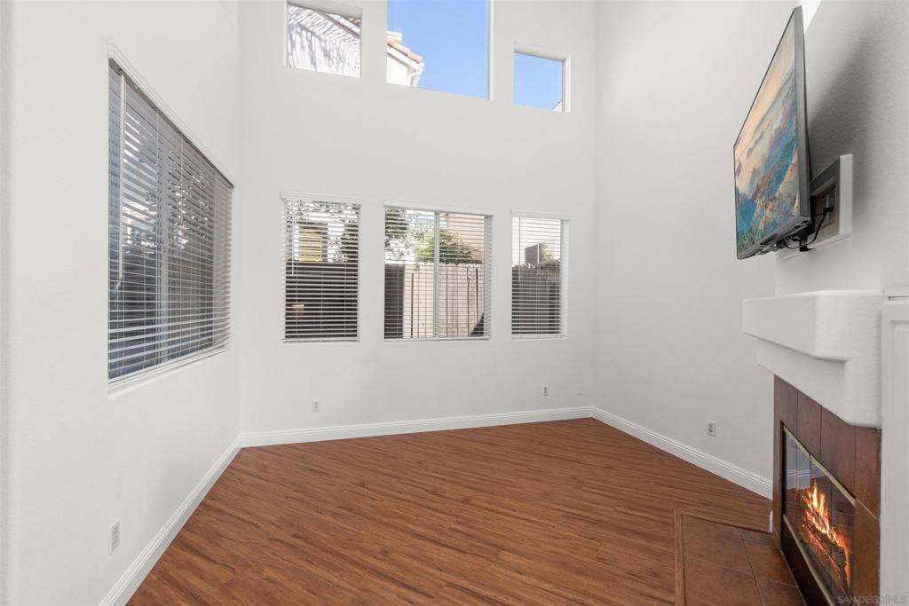 10827 Caminito Arcada, San Diego, CA 92131 10827 Caminito Arcada, San Diego, CA 92131