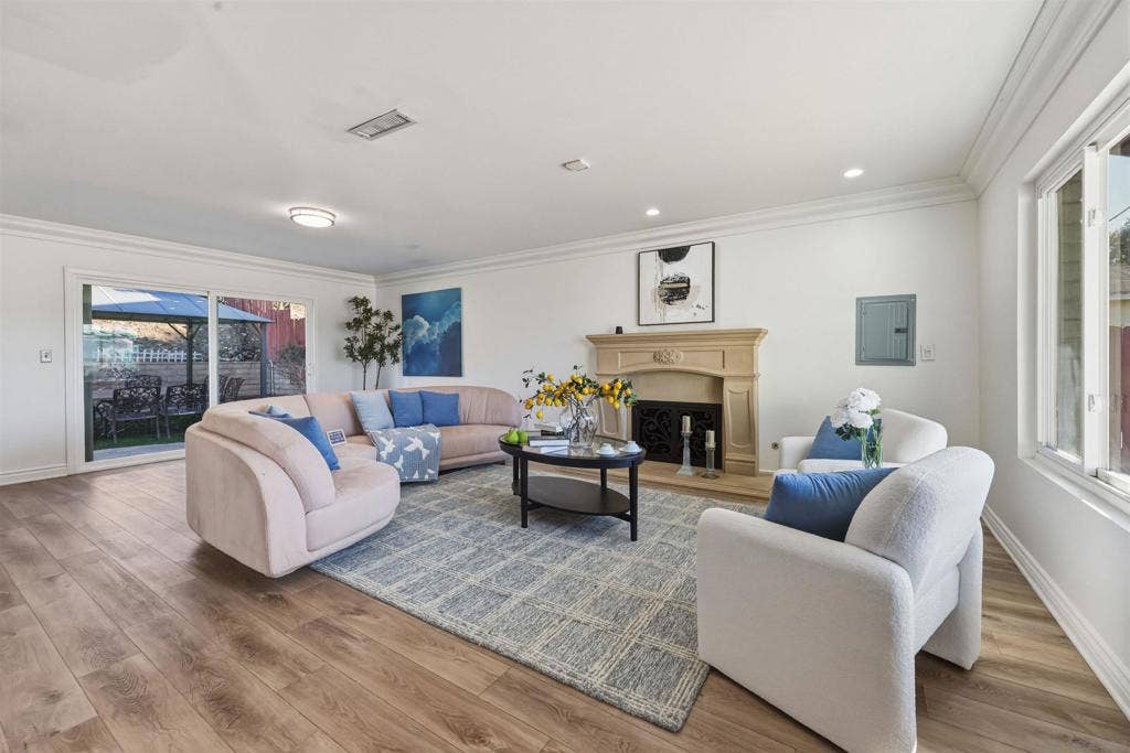 7906 Anders Cir, La Mesa, CA 91942 7906 Anders Cir, La Mesa, CA 91942