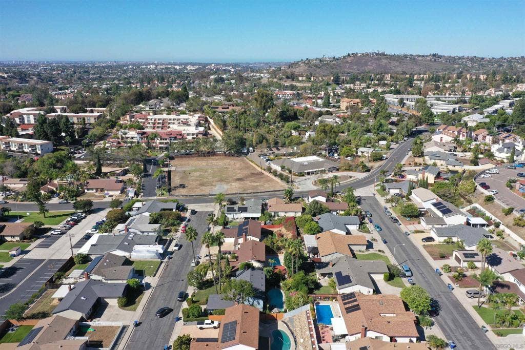 7906 Anders Cir, La Mesa, CA 91942 7906 Anders Cir, La Mesa, CA 91942