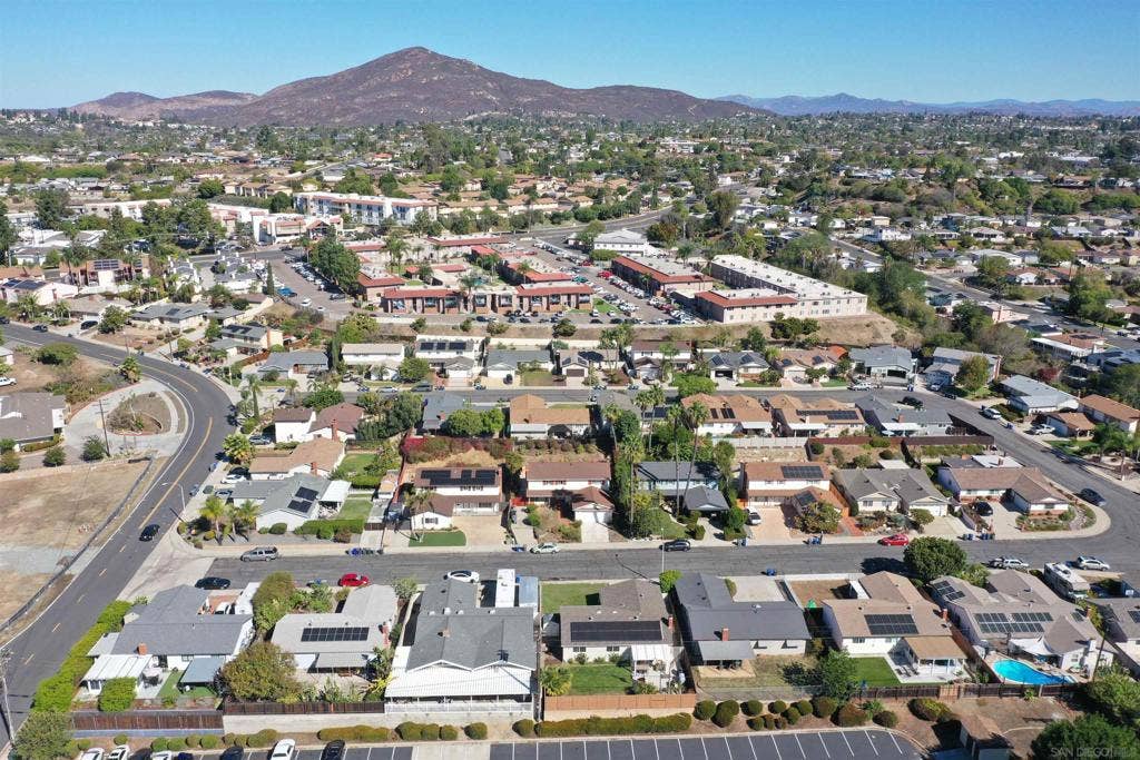 7906 Anders Cir, La Mesa, CA 91942 7906 Anders Cir, La Mesa, CA 91942