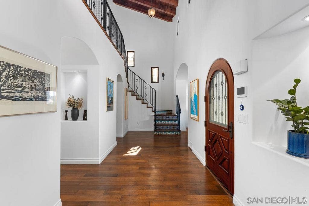 4261 Trias St, San Diego, CA 92103 4261 Trias St, San Diego, CA 92103