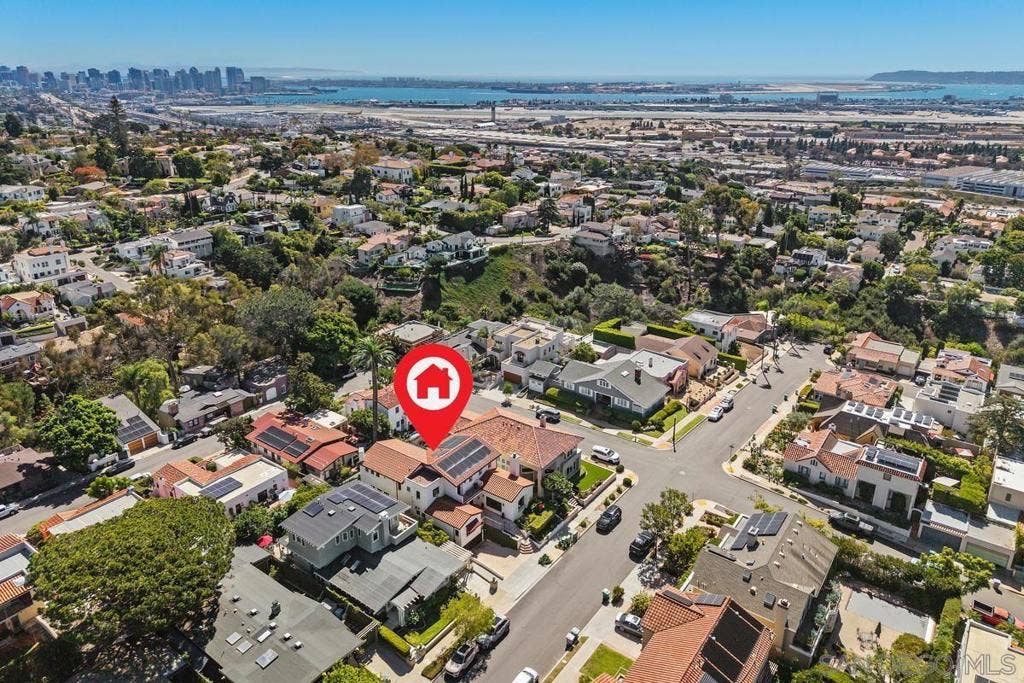 4261 Trias St, San Diego, CA 92103 4261 Trias St, San Diego, CA 92103