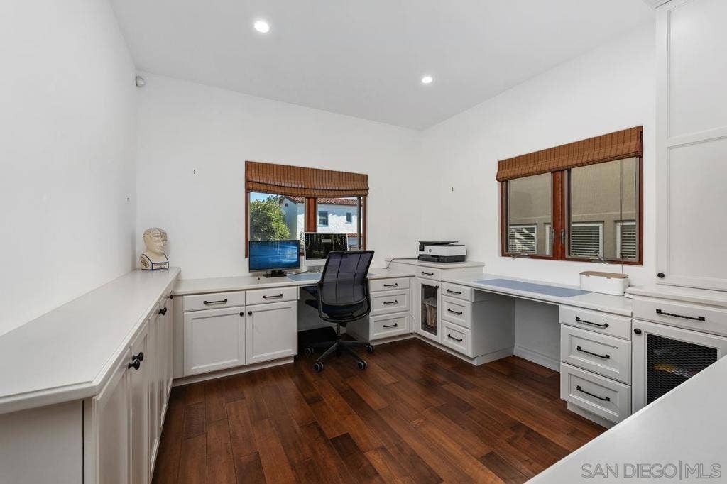4261 Trias St, San Diego, CA 92103 4261 Trias St, San Diego, CA 92103