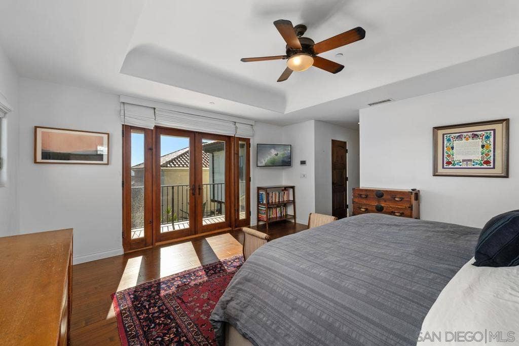 4261 Trias St, San Diego, CA 92103 4261 Trias St, San Diego, CA 92103