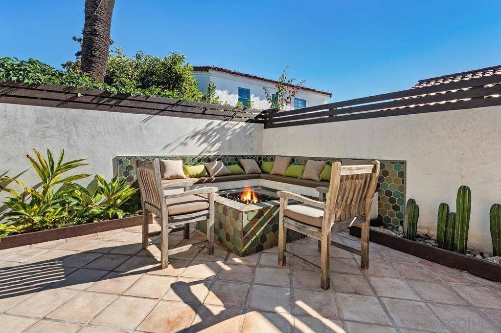 4261 Trias St, San Diego, CA 92103 4261 Trias St, San Diego, CA 92103
