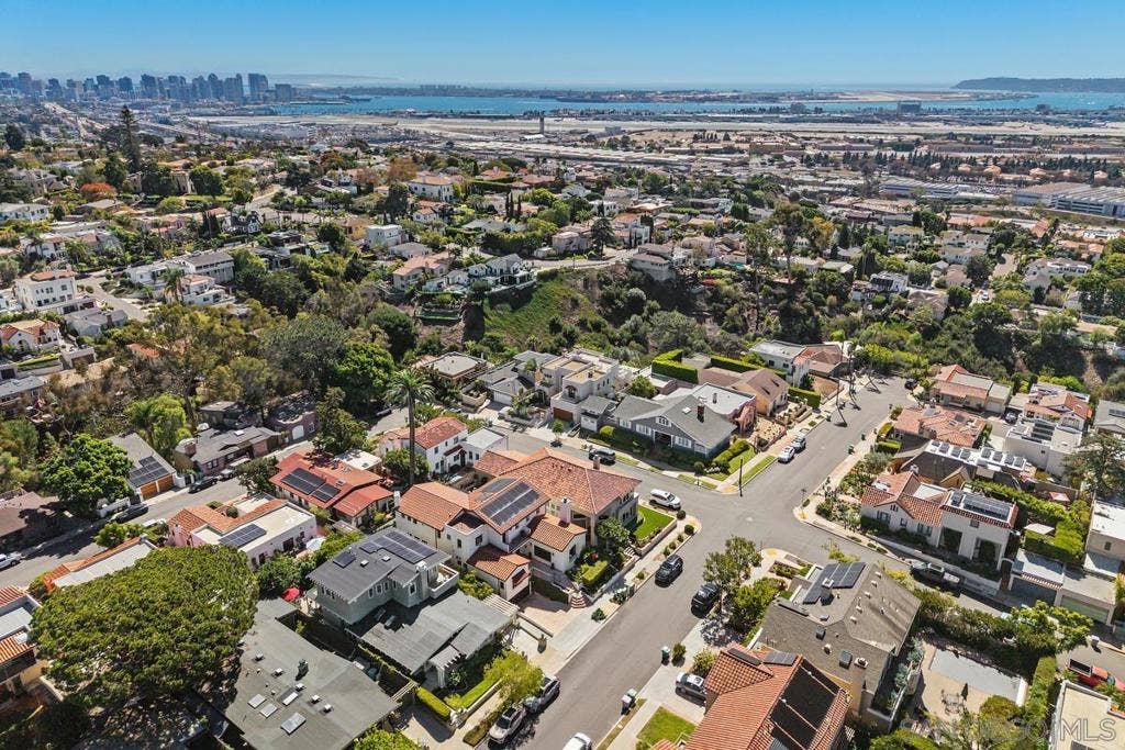 4261 Trias St, San Diego, CA 92103 4261 Trias St, San Diego, CA 92103