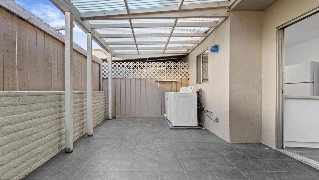 5750 Amaya Dr, #33, La Mesa, CA 91942 5750 Amaya Dr, #33, La Mesa, CA 91942