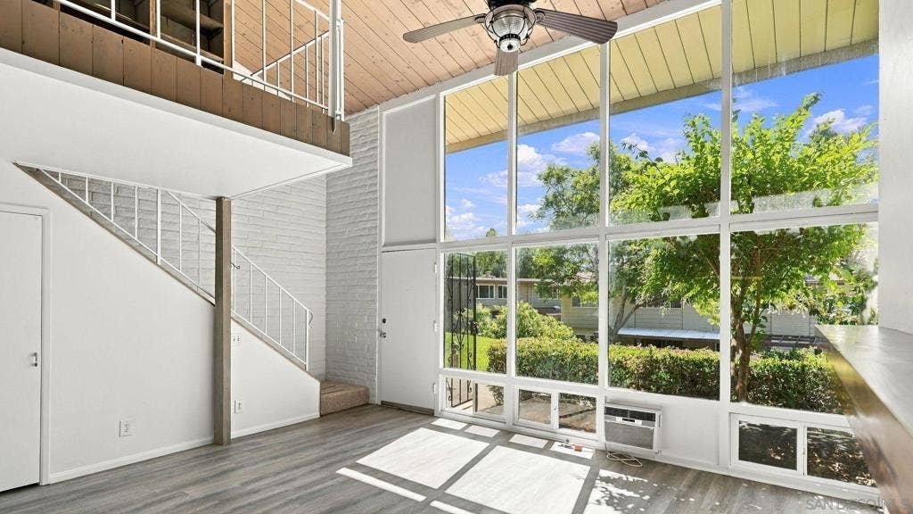 5750 Amaya Dr, #33, La Mesa, CA 91942 5750 Amaya Dr, #33, La Mesa, CA 91942