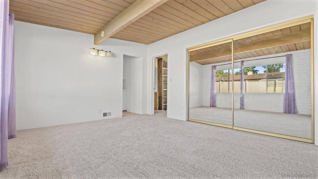 5750 Amaya Dr, #33, La Mesa, CA 91942 5750 Amaya Dr, #33, La Mesa, CA 91942