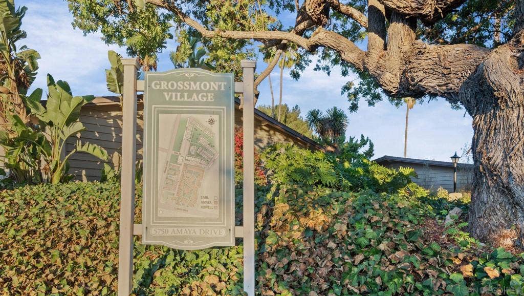 5750 Amaya Dr, #33, La Mesa, CA 91942 5750 Amaya Dr, #33, La Mesa, CA 91942