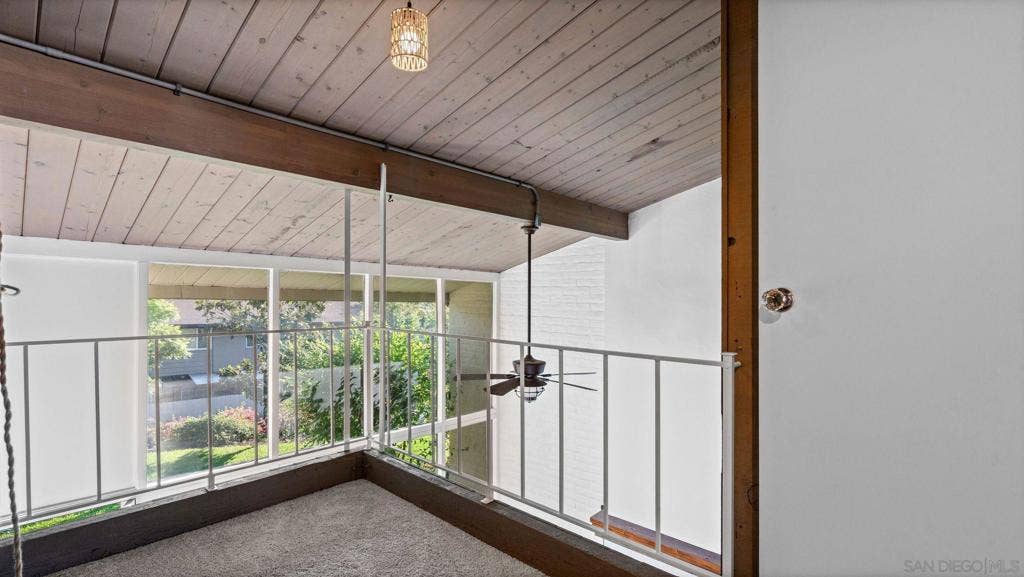 5750 Amaya Dr, #33, La Mesa, CA 91942 5750 Amaya Dr, #33, La Mesa, CA 91942