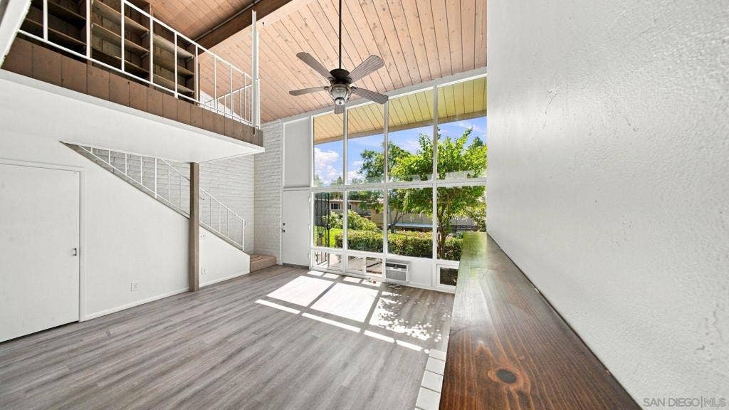 5750 Amaya Dr, #33, La Mesa, CA 91942 5750 Amaya Dr, #33, La Mesa, CA 91942