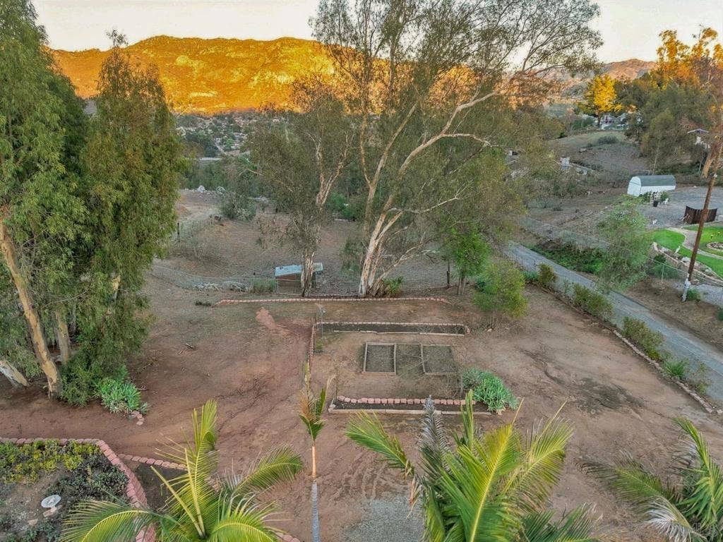 11473 Valle Vista Road, Lakeside, CA 92040 11473 Valle Vista Road, Lakeside, CA 92040