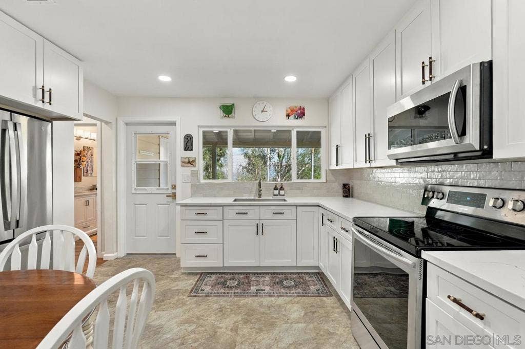 11473 Valle Vista Road, Lakeside, CA 92040 11473 Valle Vista Road, Lakeside, CA 92040