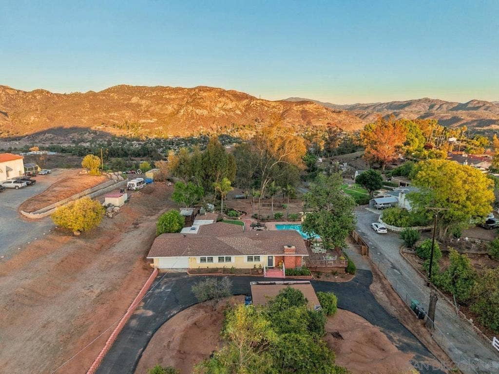 11473 Valle Vista Road, Lakeside, CA 92040 11473 Valle Vista Road, Lakeside, CA 92040