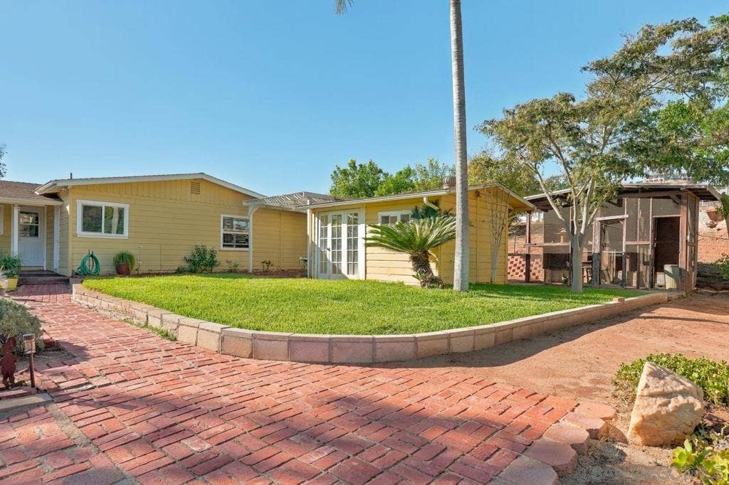 11473 Valle Vista Road, Lakeside, CA 92040 11473 Valle Vista Road, Lakeside, CA 92040