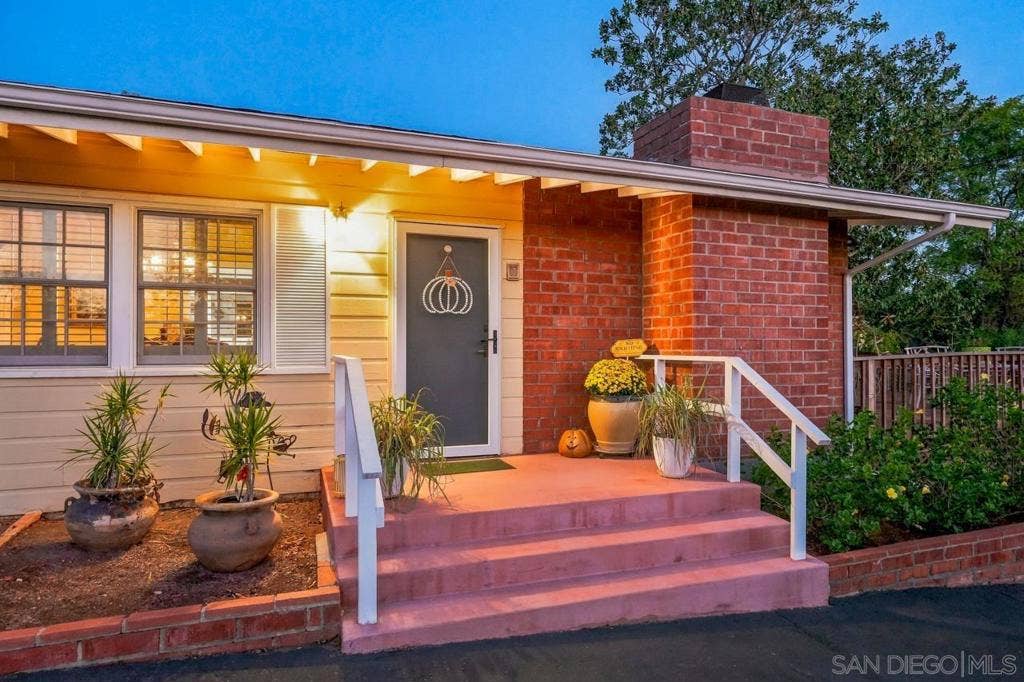 11473 Valle Vista Road, Lakeside, CA 92040 11473 Valle Vista Road, Lakeside, CA 92040