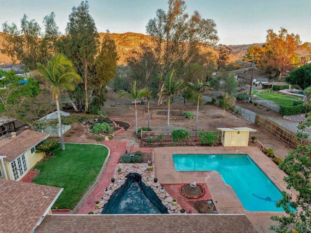 11473 Valle Vista Road, Lakeside, CA 92040 11473 Valle Vista Road, Lakeside, CA 92040