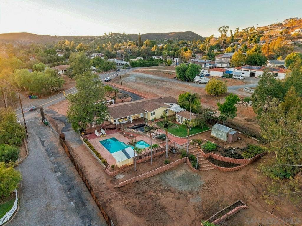 11473 Valle Vista Road, Lakeside, CA 92040 11473 Valle Vista Road, Lakeside, CA 92040