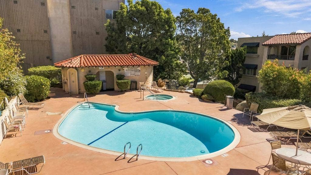 2540 Clairemont dr, #207, San Diego, CA 92117 2540 Clairemont dr, #207, San Diego, CA 92117