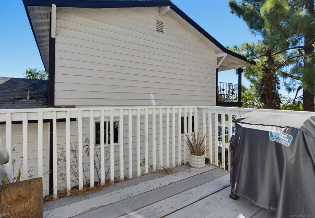 9811 Eucalyptus Street, Spring Valley, CA 91977