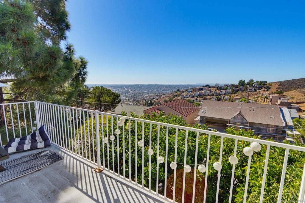 9811 Eucalyptus Street, Spring Valley, CA 91977