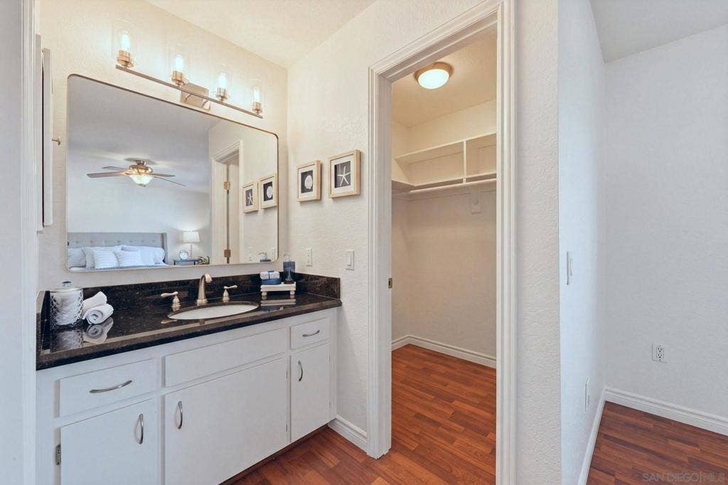 644 Lado De Loma, Vista, CA 92083 644 Lado De Loma, Vista, CA 92083