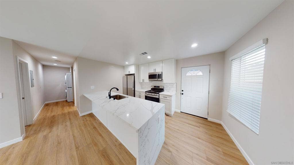 4835 63rd St, San Diego, CA 92115 4835 63rd St, San Diego, CA 92115