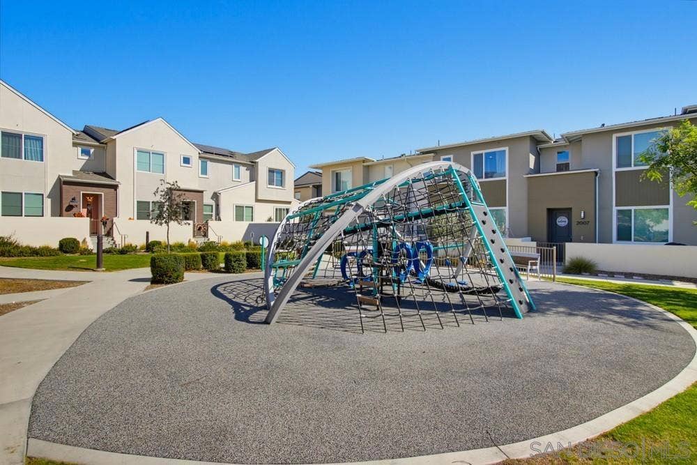 2062 Bluestone Cir, Chula Vista, CA 91913 2062 Bluestone Cir, Chula Vista, CA 91913