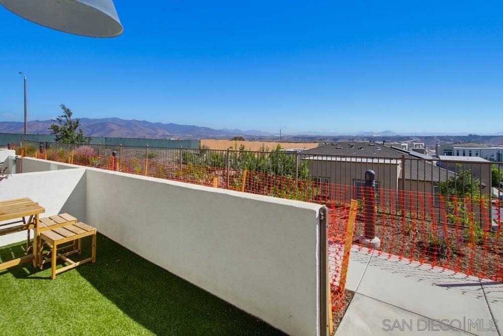 2062 Bluestone Cir, Chula Vista, CA 91913 2062 Bluestone Cir, Chula Vista, CA 91913