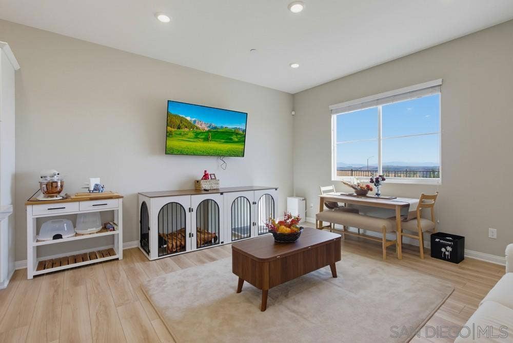 2062 Bluestone Cir, Chula Vista, CA 91913 2062 Bluestone Cir, Chula Vista, CA 91913