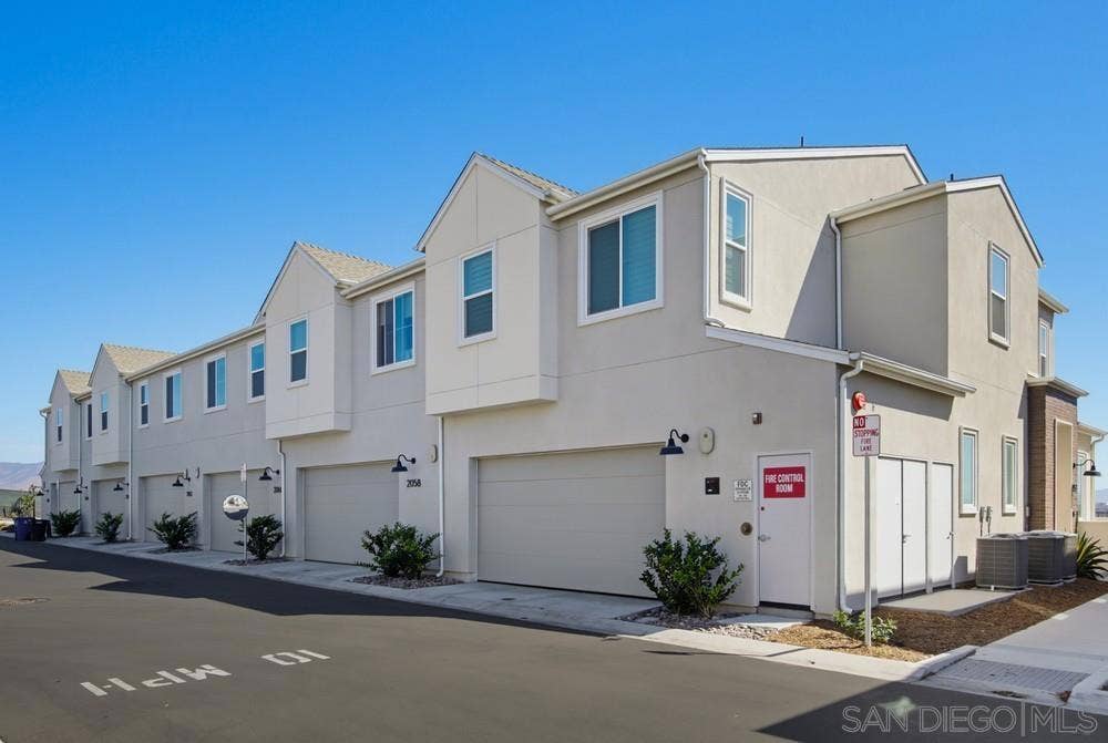 2062 Bluestone Cir, Chula Vista, CA 91913 2062 Bluestone Cir, Chula Vista, CA 91913