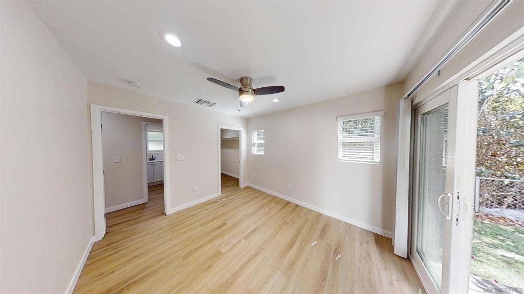 5103 Gary St, San Diego, CA 92115
