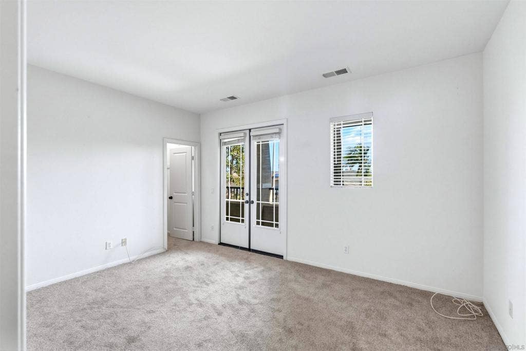 4674 Meadow Dr, Carlsbad, CA 92010