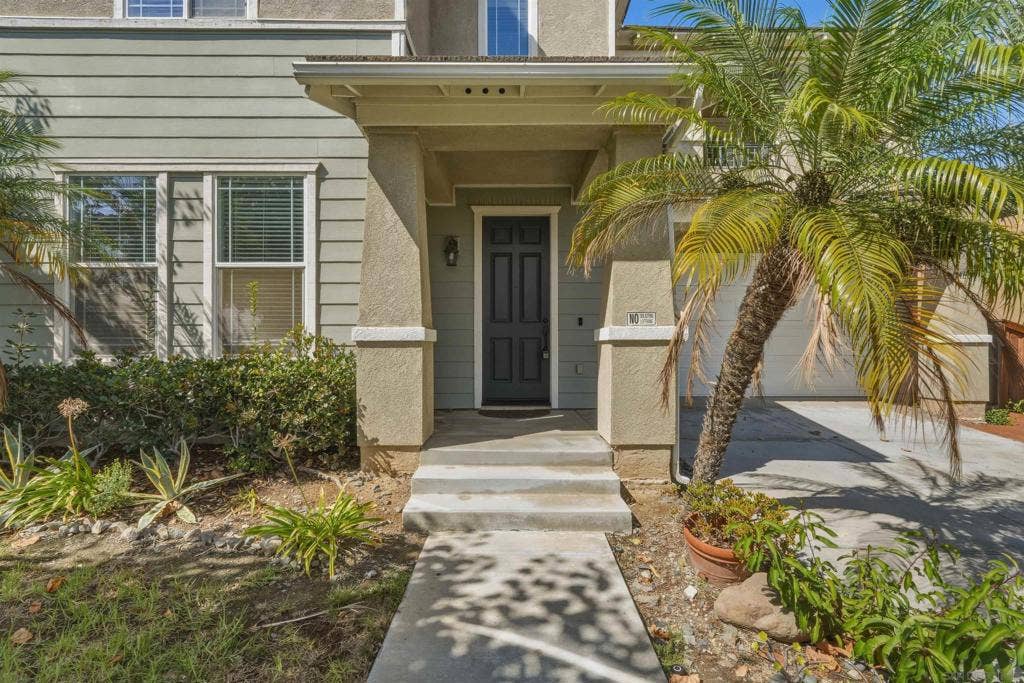 4674 Meadow Dr, Carlsbad, CA 92010