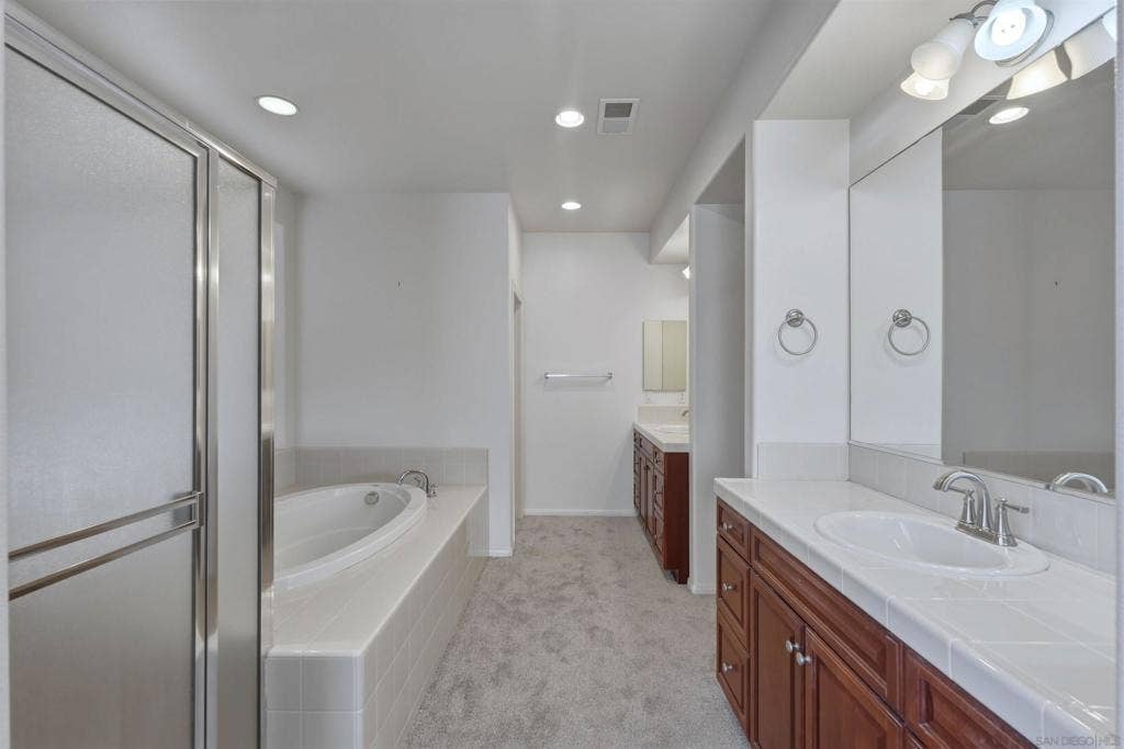 4674 Meadow Dr, Carlsbad, CA 92010