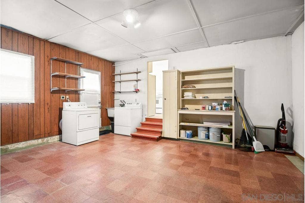 4669 Valencia Dr, San Diego, CA 92115 4669 Valencia Dr, San Diego, CA 92115