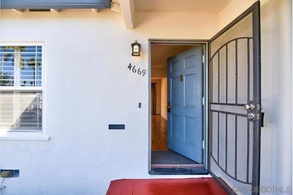 4669 Valencia Dr, San Diego, CA 92115 4669 Valencia Dr, San Diego, CA 92115