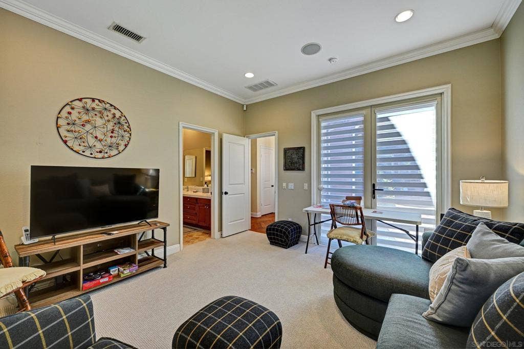 18343 Saint Etienne Lane, San Diego, CA 92128 18343 Saint Etienne Lane, San Diego, CA 92128