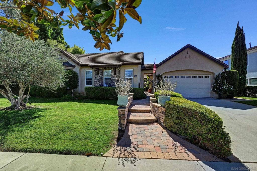 18343 Saint Etienne Lane, San Diego, CA 92128 18343 Saint Etienne Lane, San Diego, CA 92128