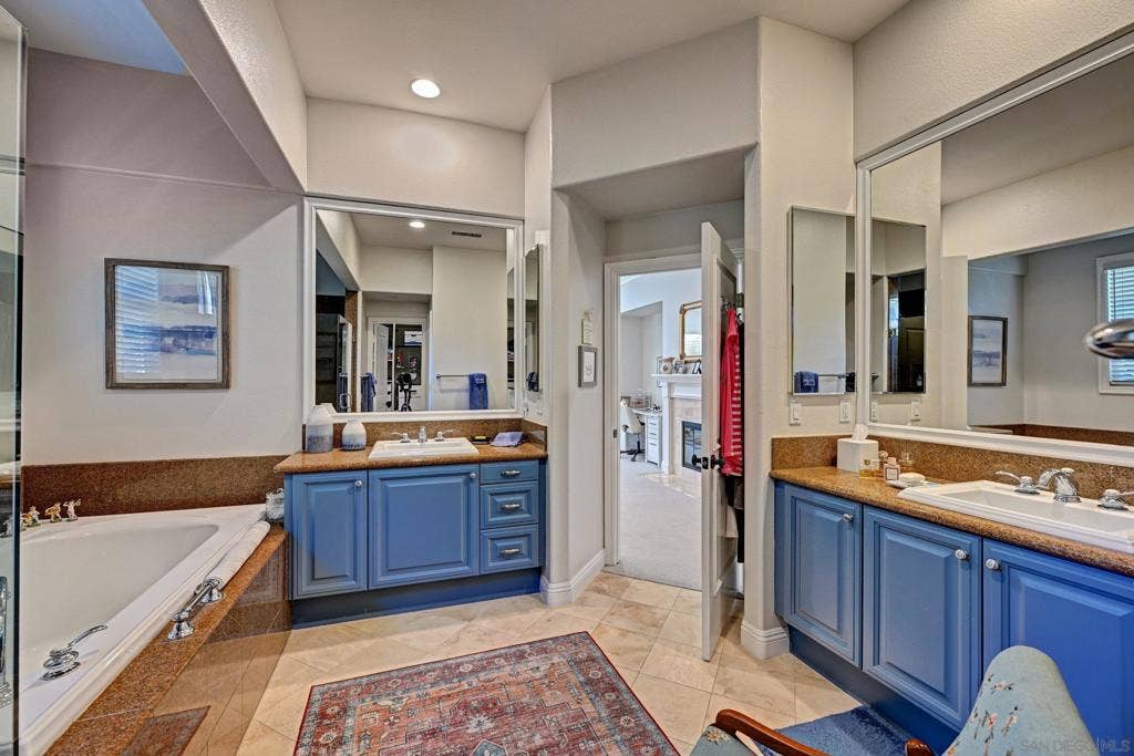 18343 Saint Etienne Lane, San Diego, CA 92128 18343 Saint Etienne Lane, San Diego, CA 92128