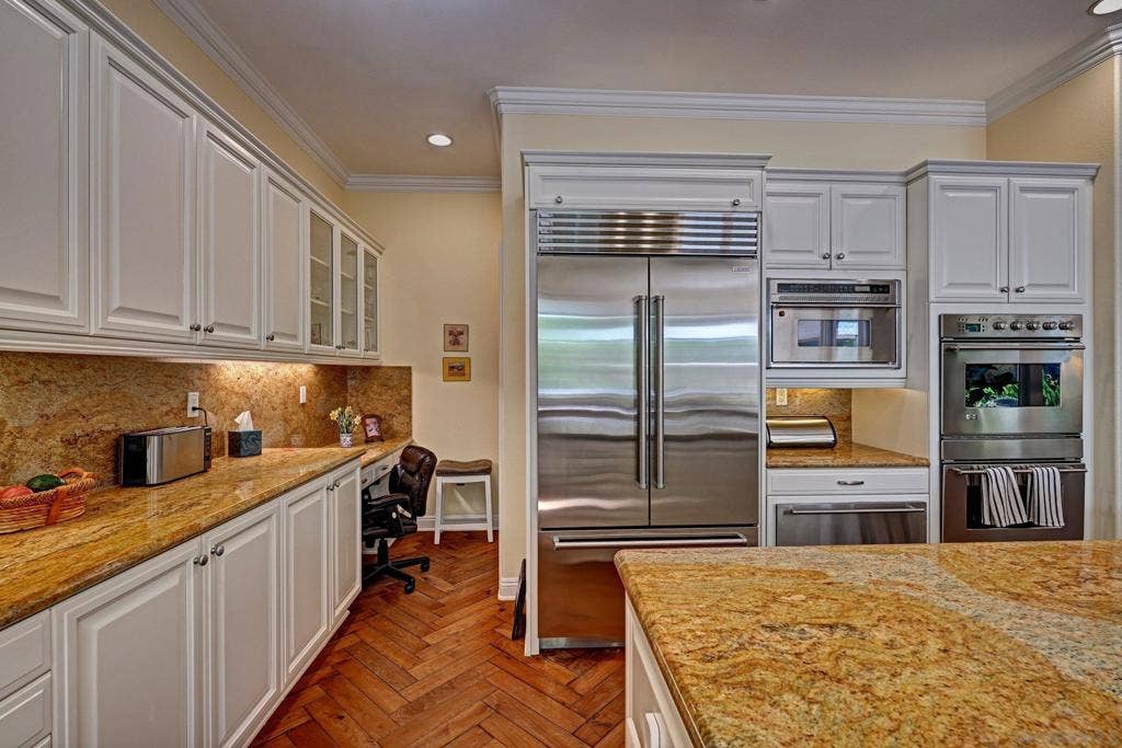 18343 Saint Etienne Lane, San Diego, CA 92128 18343 Saint Etienne Lane, San Diego, CA 92128