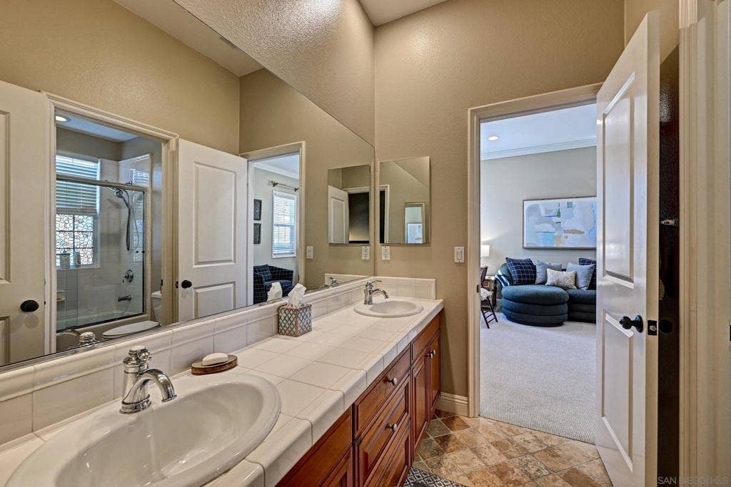 18343 Saint Etienne Lane, San Diego, CA 92128 18343 Saint Etienne Lane, San Diego, CA 92128