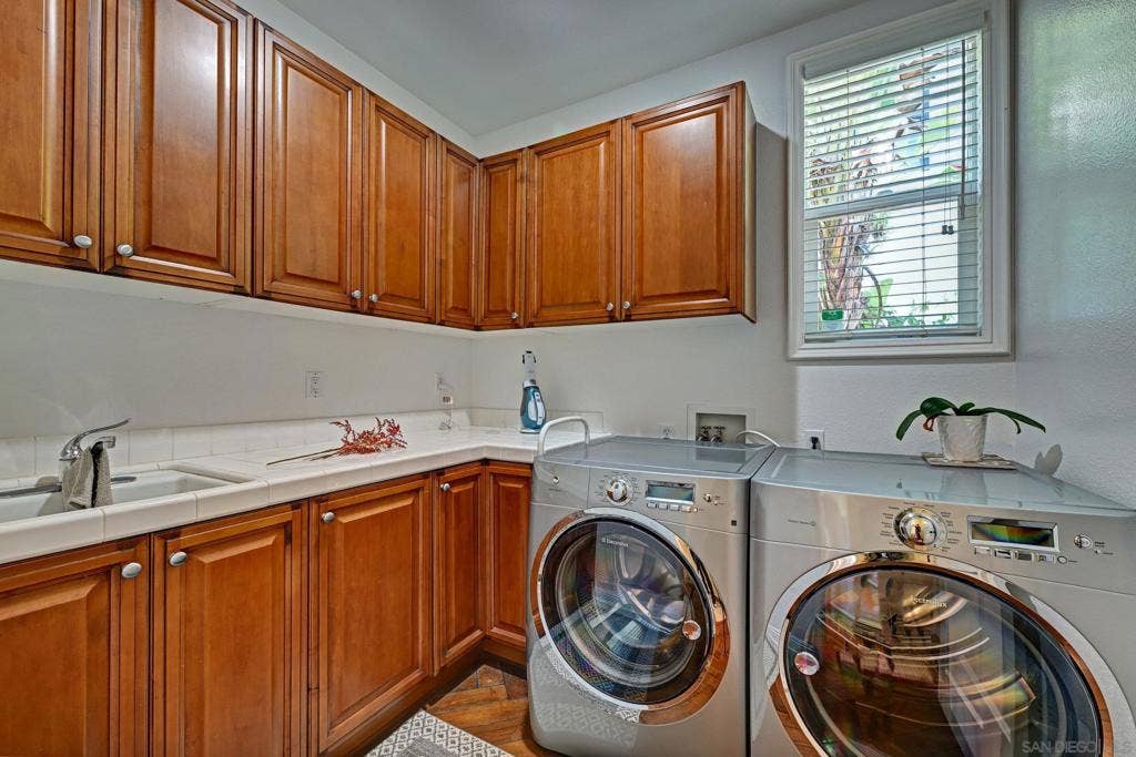 18343 Saint Etienne Lane, San Diego, CA 92128 18343 Saint Etienne Lane, San Diego, CA 92128