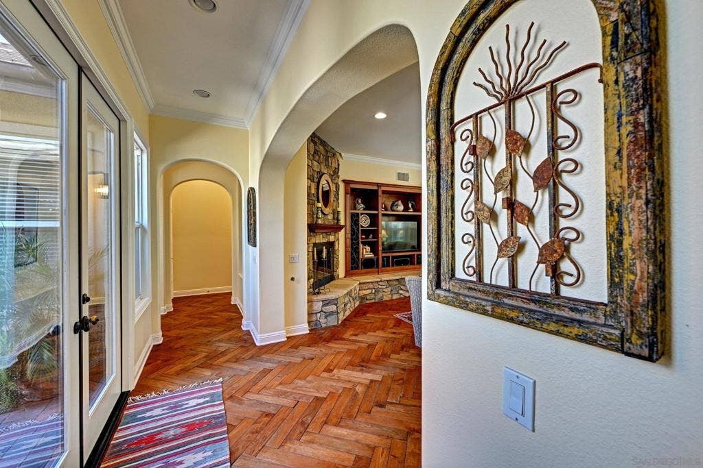 18343 Saint Etienne Lane, San Diego, CA 92128 18343 Saint Etienne Lane, San Diego, CA 92128