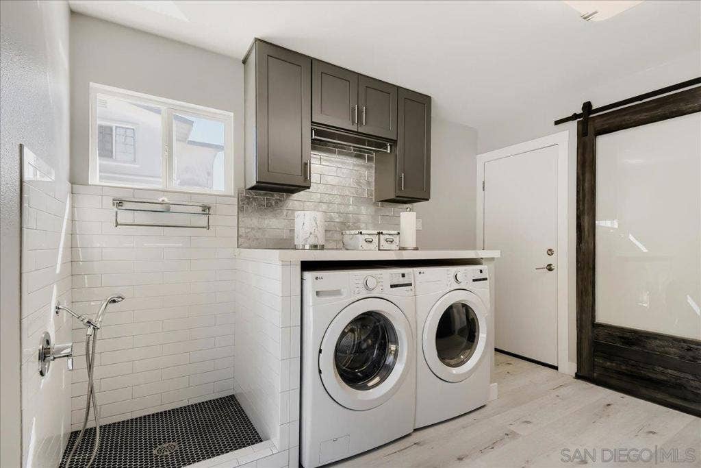 4902 Chateau Drive, San Diego, CA 92117 4902 Chateau Drive, San Diego, CA 92117